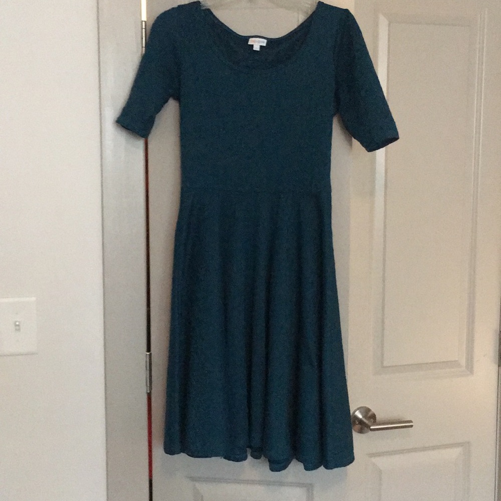Sz s solid green Lularoe Nicole